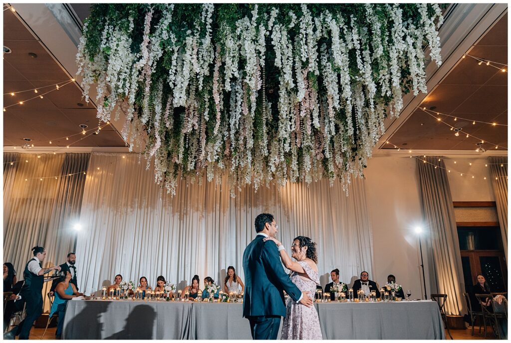 Rainy Downtown Chicago Wedding Ivy Room