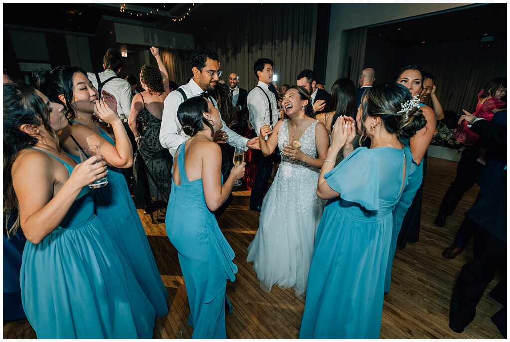 Rainy Downtown Chicago Wedding Ivy Room