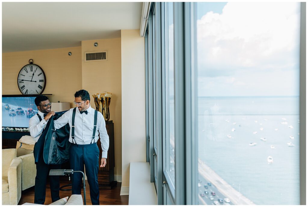 Rainy Downtown Chicago Wedding Ivy Room