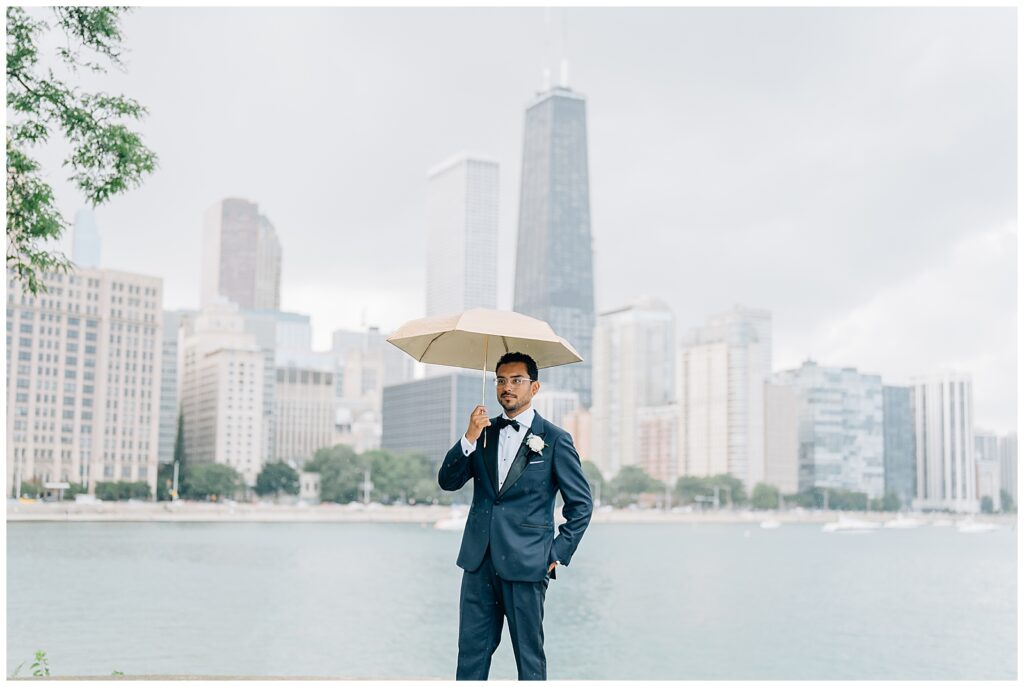 Rainy Downtown Chicago Wedding Milton Olive Park