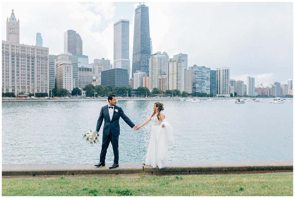 Rainy Downtown Chicago Wedding Ivy Room