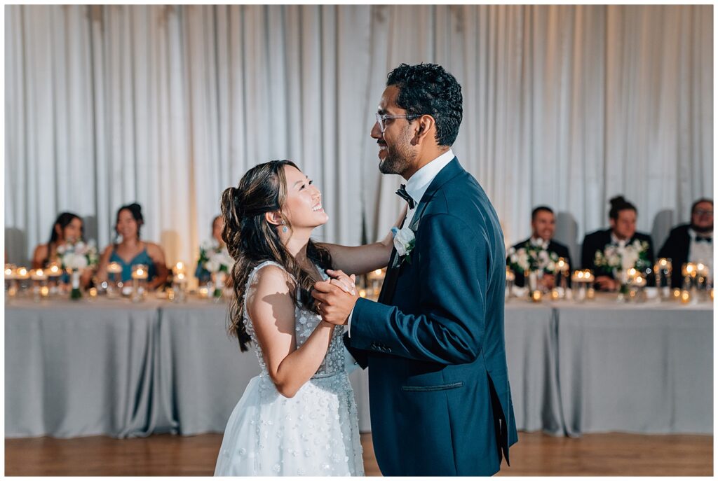 Rainy Downtown Chicago Wedding Ivy Room