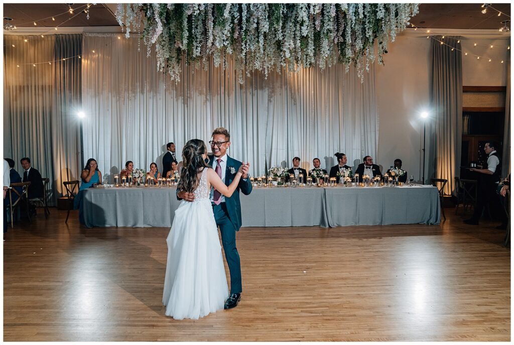 Rainy Downtown Chicago Wedding Ivy Room