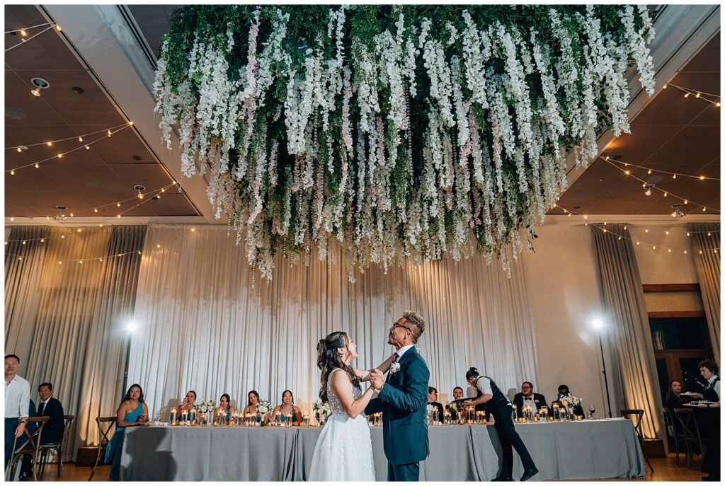 Rainy Downtown Chicago Wedding Ivy Room